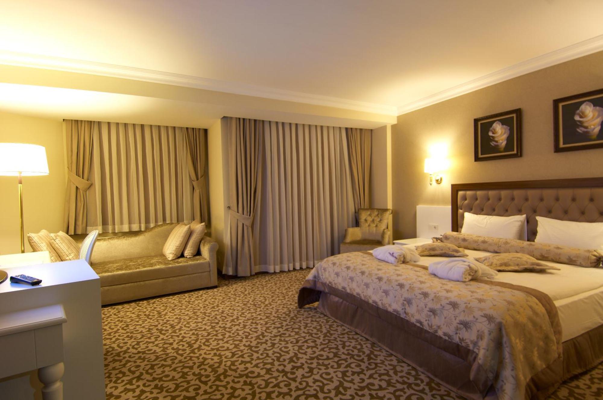 Safran Thermal Resort Sandıklı Extérieur photo
